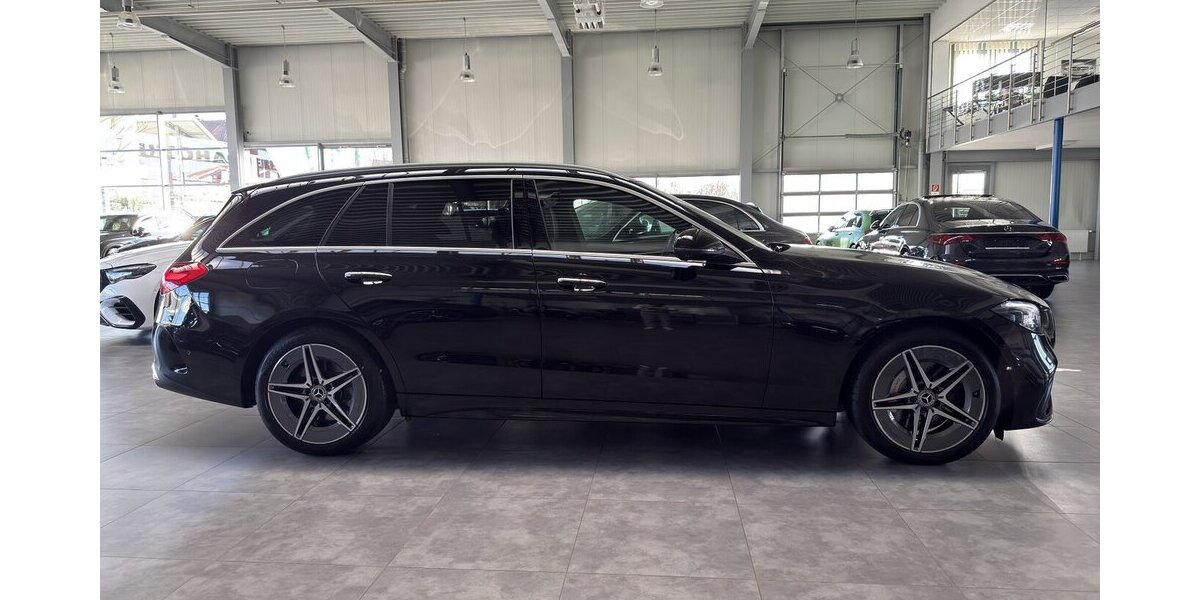 Mercedes-Benz C 300 T de 4M AMG PREMIUM+ SITZKLIMA -AHK -PANO! 16.119 km 53.749 &euro; Groß-Umstadt 64823