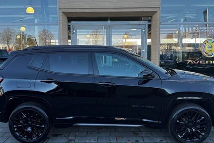 Jeep Compass 28.700 km 25.890 &euro; Aschaffenburg 63741
