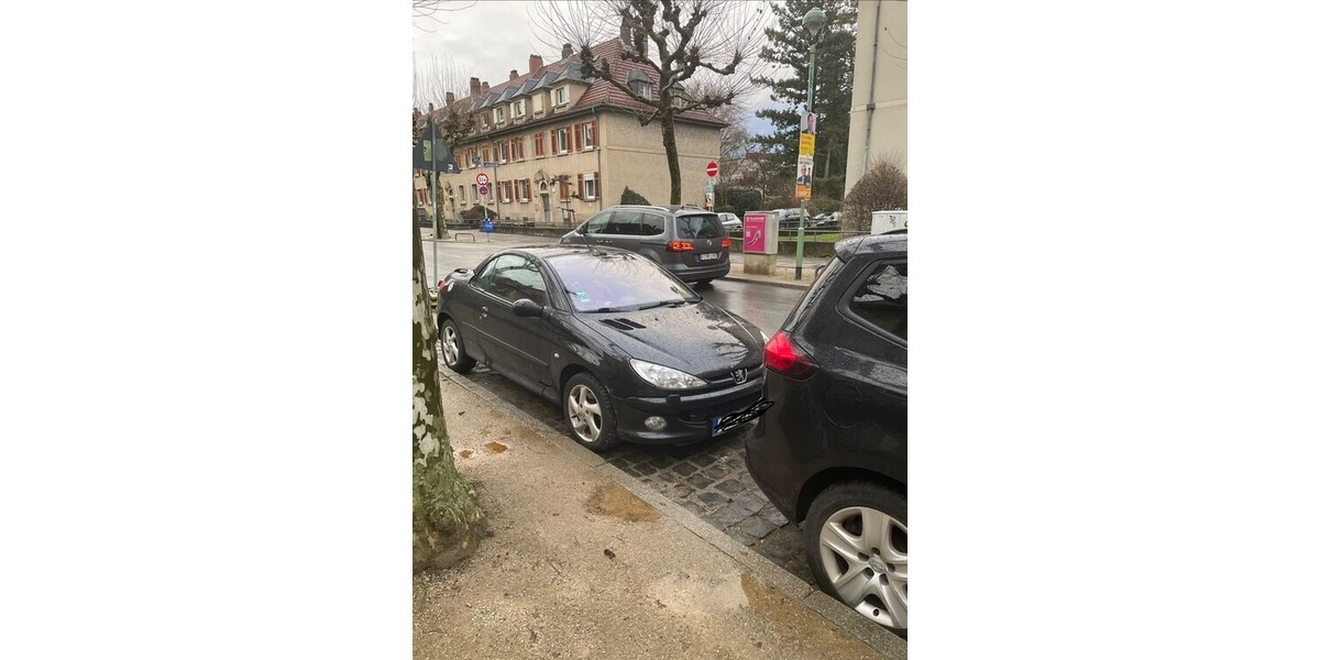 Peugeot 206 CC 201.000 km 1.550 &euro; Frankfurt am Main 60311