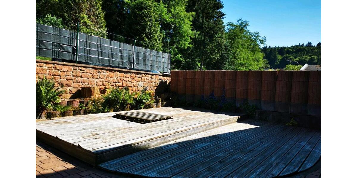 Einfamilienhaus Büdingen - 10 Zimmer, 249 m&sup2;, 349.000&euro; | Angebot:24538124