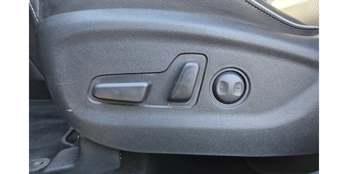 Kia Sportage Black Edition 4WD Automatik, AHK, Leder, 28.421 km 24.890 &euro; Rodgau 63110