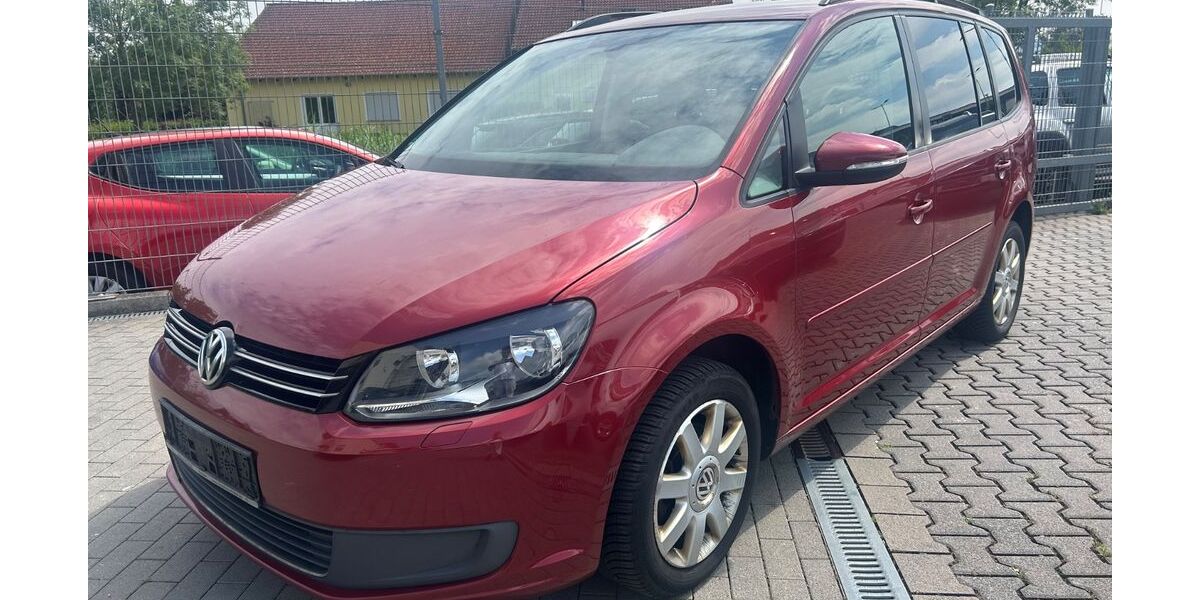 VW Touran 308.000 km 4.400 &euro; Büdingen 63654