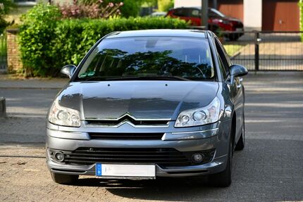 Citroen C4 110.535 km 2.700 &euro; Frankfurt am Main 60529