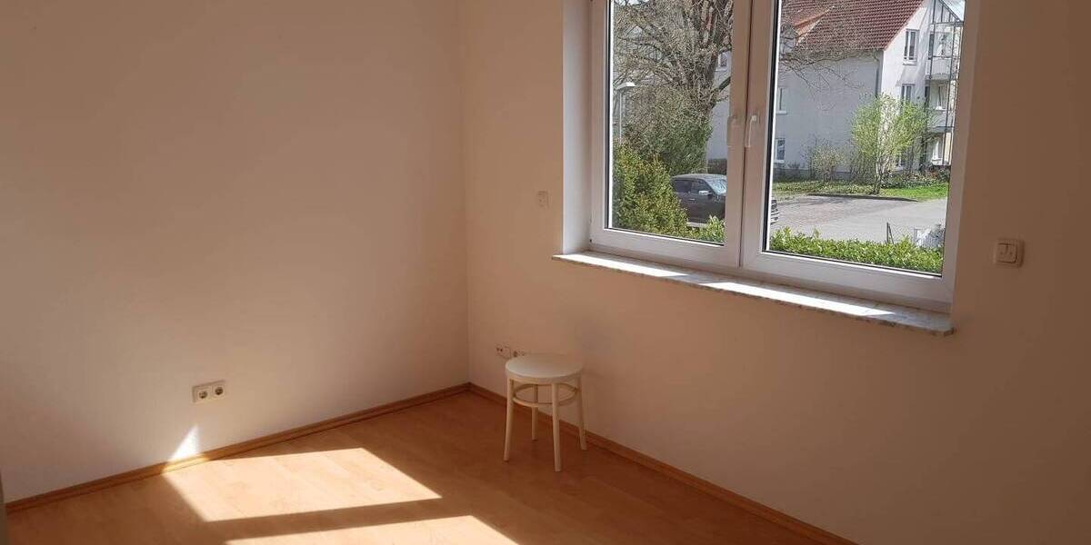 Etagenwohnung Dreieich Dreieichenhain - 4 Zimmer, 144 m&sup2;, 2.000&euro; | Angebot:26628835