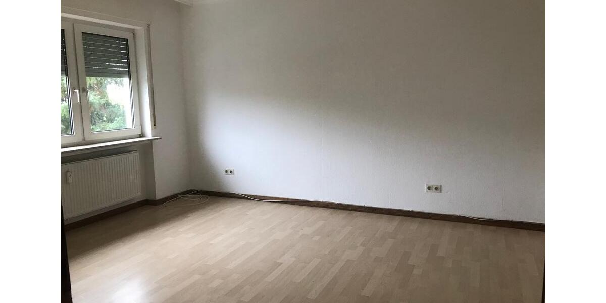 Etagenwohnung Offenbach am Main Bieber - 4 Zimmer, 100 m&sup2;, 1.375&euro; | Angebot:24838326