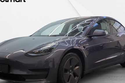 Tesla Model 3 62.476 km 24.462 &euro; Eschborn 65760