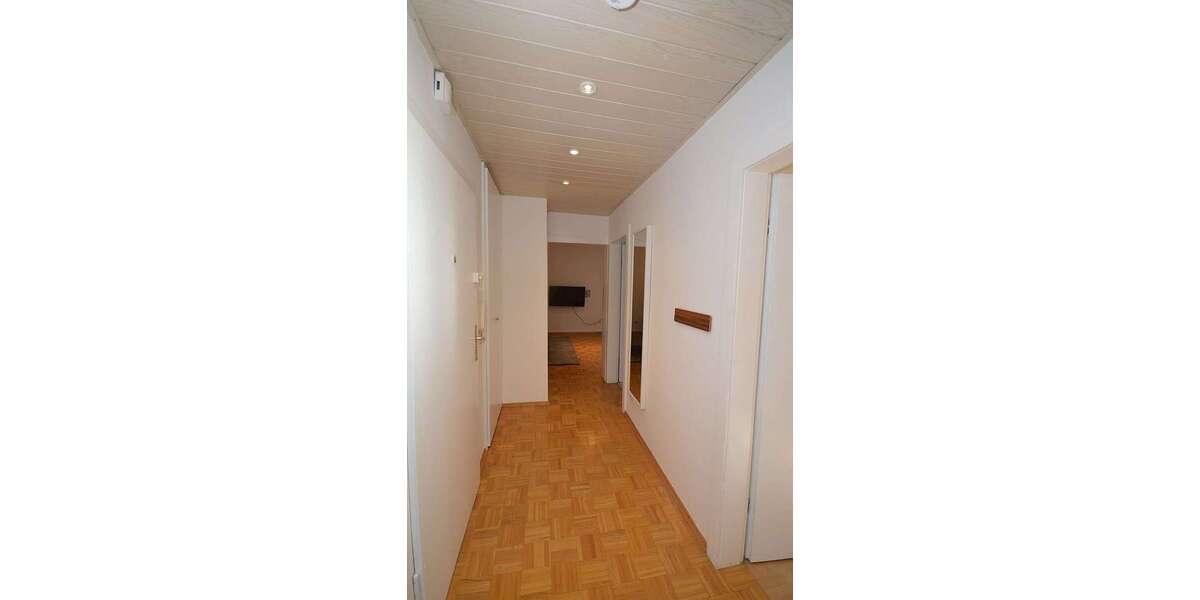 Etagenwohnung Frankfurt am Main Ostend - 2 Zimmer, 66 m&sup2;, 1.650&euro; | Angebot:26064212