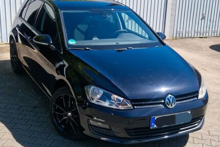 VW Golf 82.000 km 11.999 &euro; Frankfurt a.M 60439