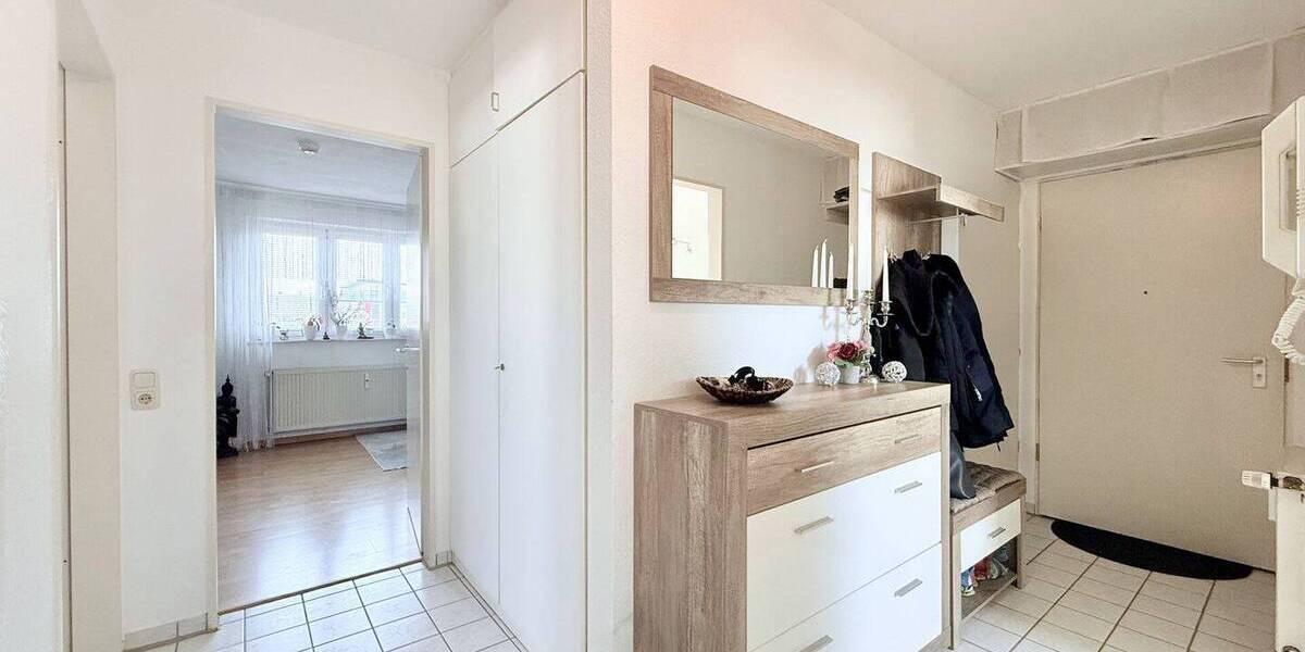 Etagenwohnung Eschborn - 3 Zimmer, 70 m&sup2;, 320.000&euro; | Angebot:26043639