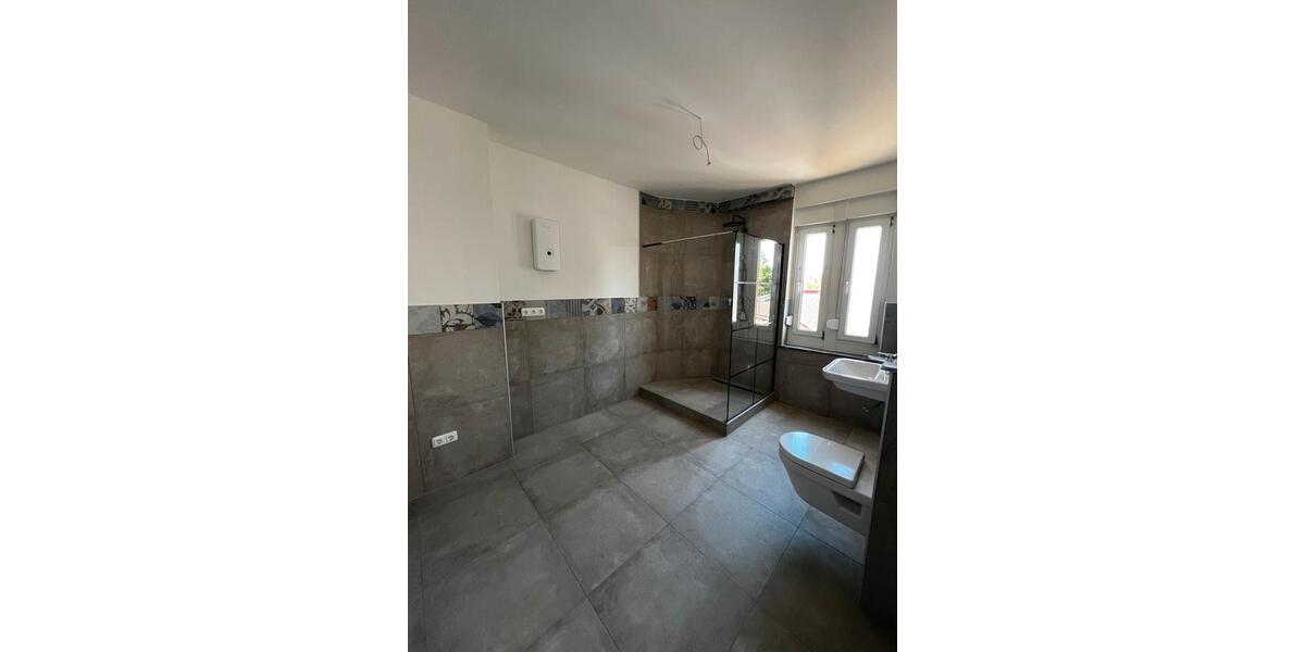 Einfamilienhaus Münster (Hessen) - 10 Zimmer, 195 m&sup2;, 2.175&euro; | Angebot:21530701