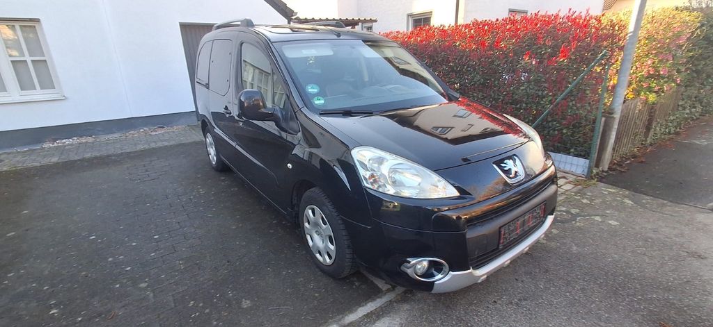 Peugeot Partner Tepee 188.000 km 4.900 &euro; Rodgau 63110