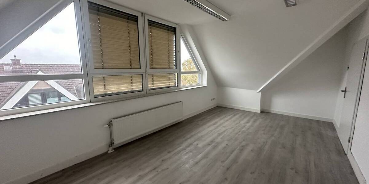 Gewerbeobjekt Hanau Innenstadt - 4 Zimmer, 128 m&sup2;, 1.550&euro; | Angebot:26627319