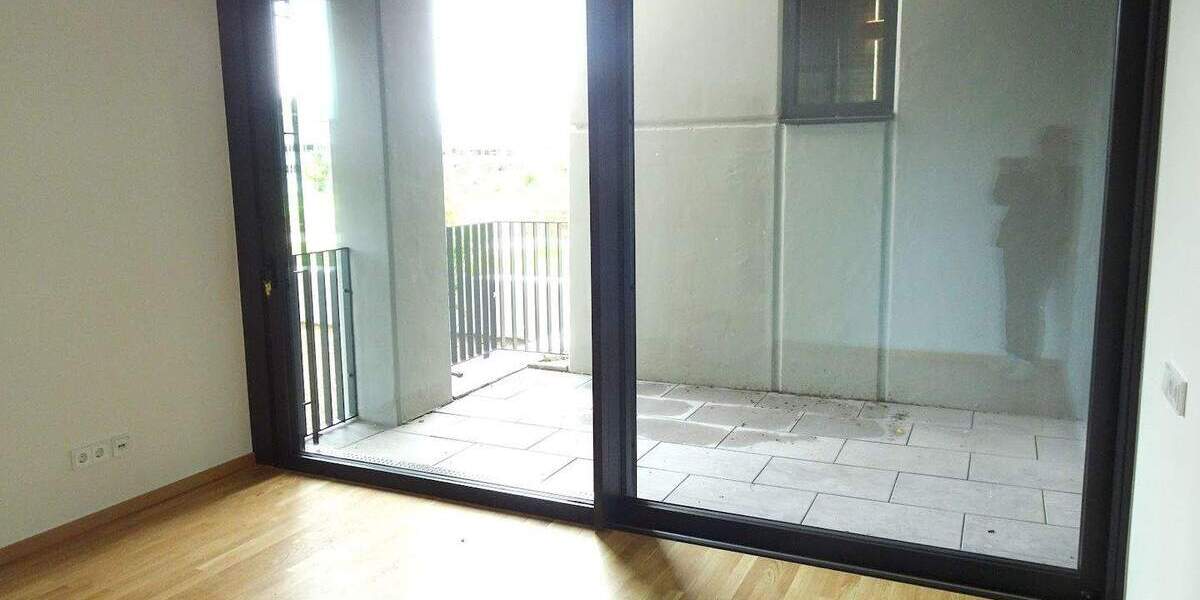 Terrassenwohnung Frankfurt am Main Schwanheim - 3 Zimmer, 104 m&sup2;, 1.900&euro; | Angebot:25815069