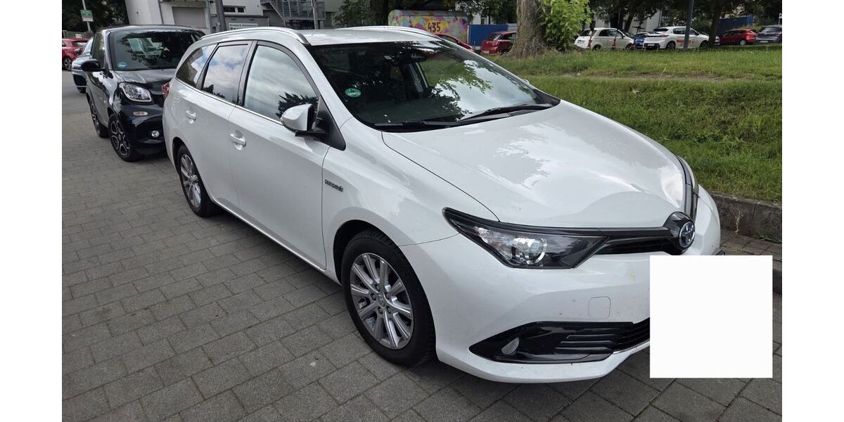 Toyota Auris 103.000 km 13.550 &euro; Frankfurt am Main 60435