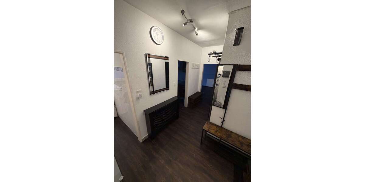 Etagenwohnung Frankfurt Sachsenhausen - 3 Zimmer, 81 m&sup2;, 1.300&euro; | Angebot:26796143