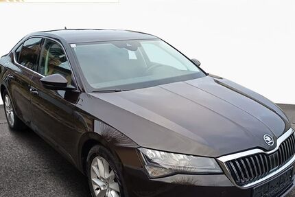 Skoda Superb 193.300 km 16.990 &euro; Dieburg 64807