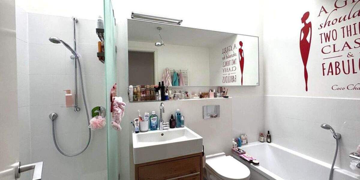 Reihenmittelhaus Frankfurt am Main Hausen - 4 Zimmer, 182 m&sup2;, 3.900&euro; | Angebot:25796137