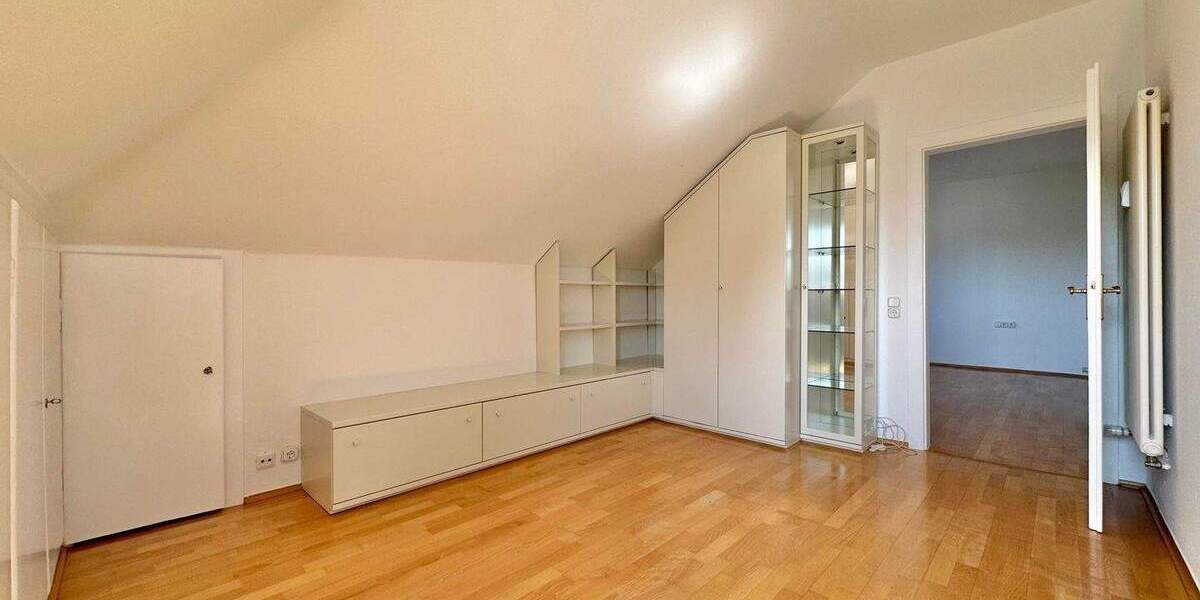 Mehrfamilienhaus, Wohnhaus Offenbach Offenbach am Main - 9 Zimmer, 307 m&sup2;, 1.370.000&euro; | Angebot:25696458