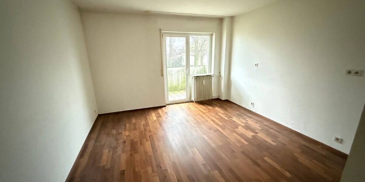Kronberg: Große 4-Zimmer-Eigentumswohnung in Feldrandlage - Etagenwohnung Kronberg | Angebot:24148878