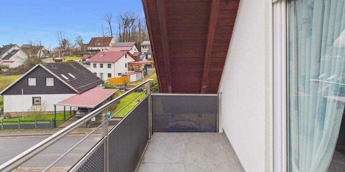 Einfamilienhaus Geiselbach - 7 Zimmer, 202 m&sup2;, 468.000&euro; | Angebot:25747646