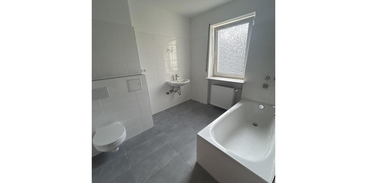 Etagenwohnung Frankfurt am Main Ost - 3 Zimmer, 80 m&sup2;, 1.300&euro; | Angebot:23027842