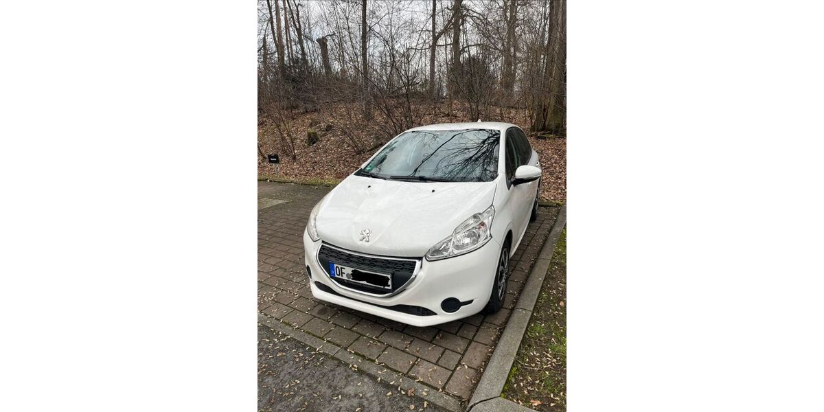 Peugeot 208 97.000 km 4.599 &euro; Neu-Isenburg 63263