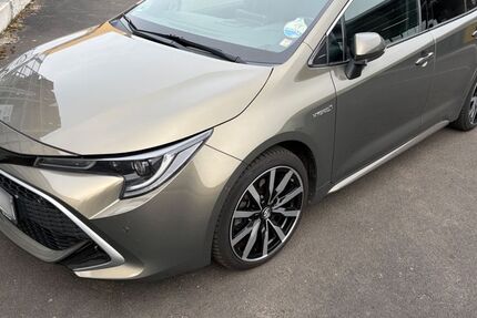 Toyota Corolla 83.000 km 22.500 &euro; Gelnhausen 63571