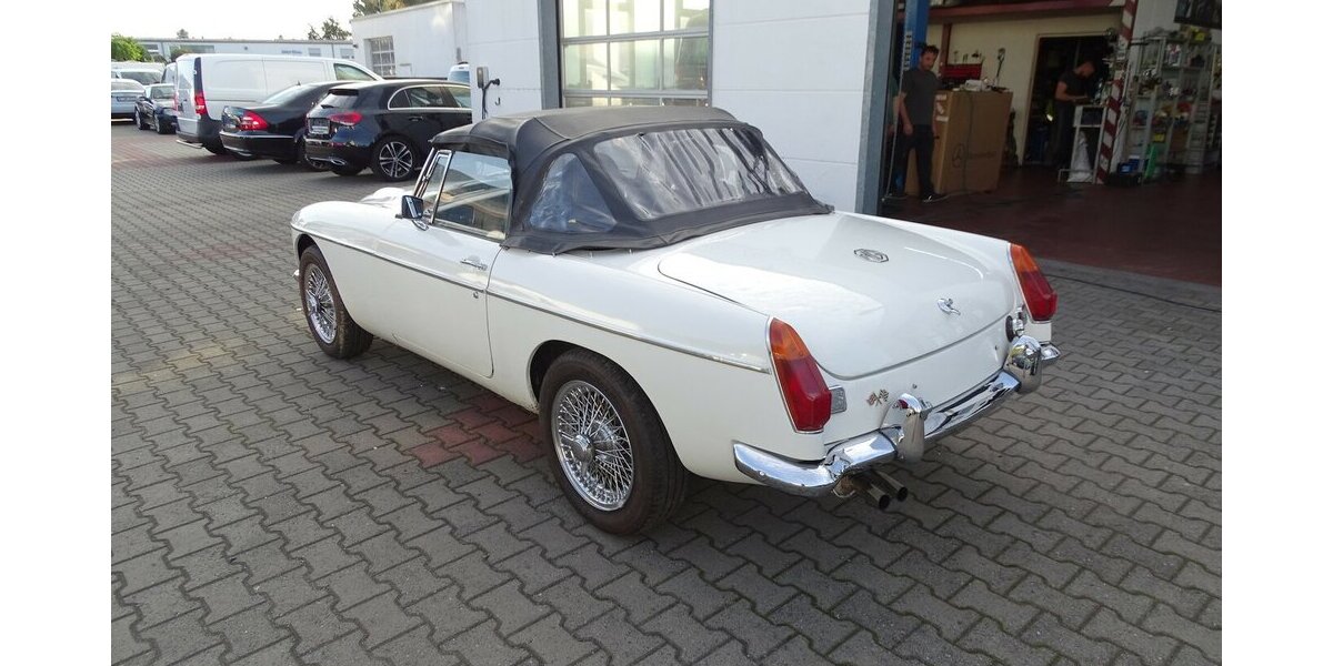 MG B Unikat V8 Alu Motor 2.195 km 22.990 &euro; Rodgau 63110