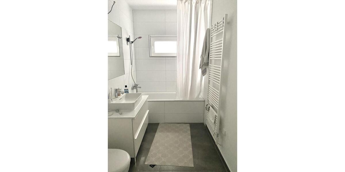 Etagenwohnung Frankfurt am Main Rödelheim - 3 Zimmer, 90 m&sup2;, 1.895&euro; | Angebot:25662540