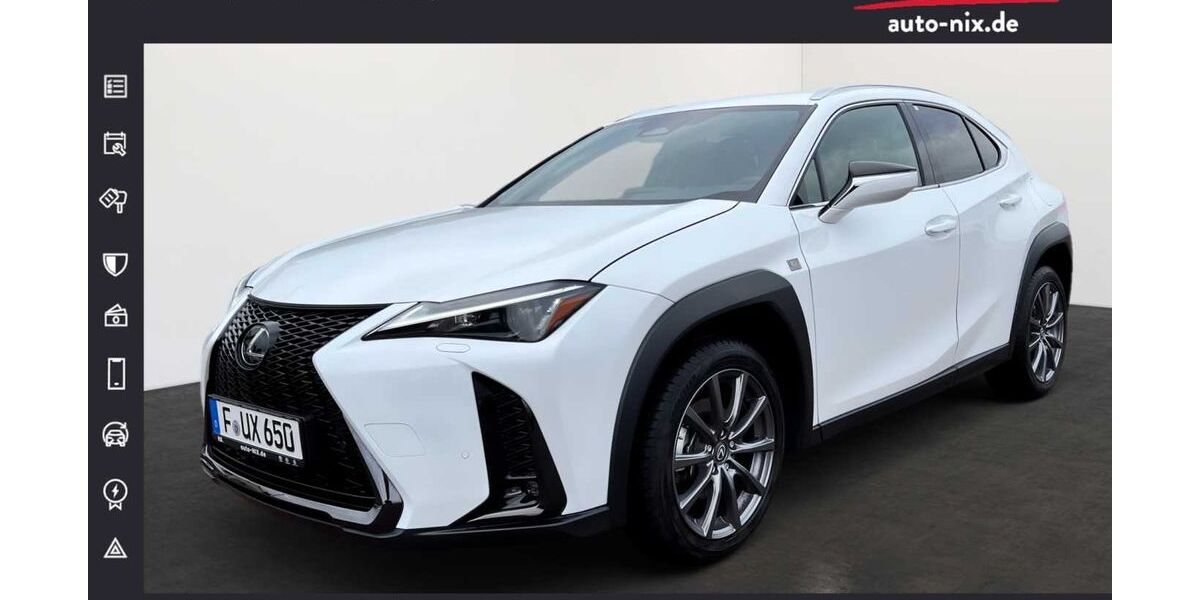 Lexus UX 9.497 km 42.900 &euro; Frankfurt 60314