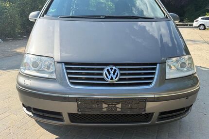 VW Sharan 270.694 km 3.650 &euro; Frankfurt 60439
