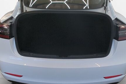 Tesla Model 3 76.570 km 31.154 &euro; Eschborn 65760