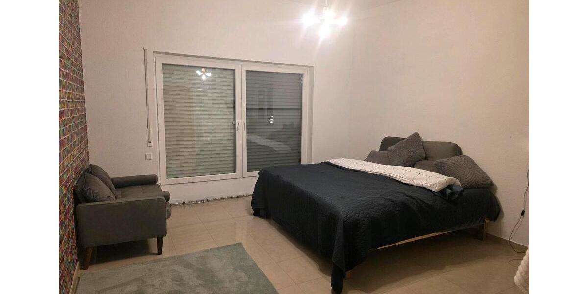 Etagenwohnung Schwalbach am Taunus - 5 Zimmer, 130 m&sup2;, 2.400&euro; | Angebot:25835029