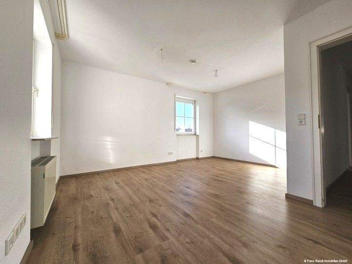 Etagenwohnung Aschaffenburg Innenstadt - 3 Zimmer, 130 m&sup2;, 560.000&euro; | Angebot:25725887