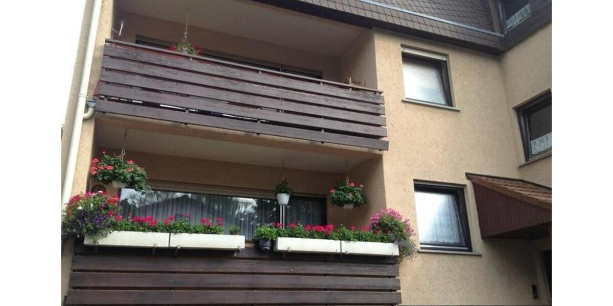 Hochparterre Frankfurt am Main Bergen-Enkheim - 3 Zimmer, 80 m&sup2;, 980&euro; | Angebot:25933515