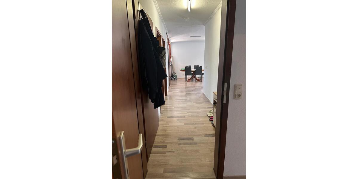 Etagenwohnung Gelnhausen - 4 Zimmer, 115 m&sup2;, 1.250&euro; | Angebot:26705432