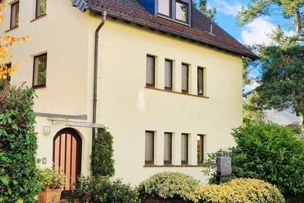 Haus Kronberg im Taunus - 10 Zimmer, 200 m&sup2;, 1.100.000&euro; | Angebot:25301249