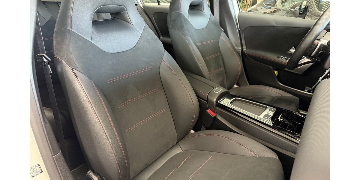 Mercedes-Benz A 250 4M AMG DISTRONIC- KEYLESS- MULTIBEAM- AMBI 12.894 km 38.499 &euro; Groß-Umstadt 64823