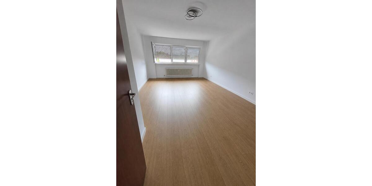 Dachgeschoßwohnung Rodgau - 3 Zimmer, 76 m&sup2;, 760&euro; | Angebot:27628530