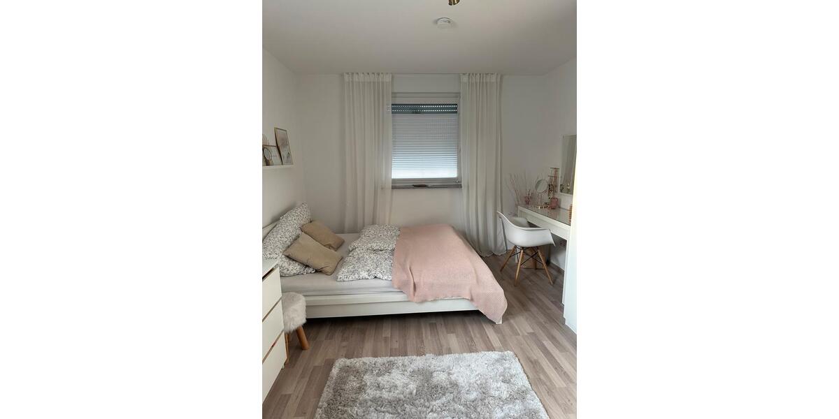 Etagenwohnung Frankfurt am Main Schwanheim - 2 Zimmer, 71 m&sup2;, 980&euro; | Angebot:25959573