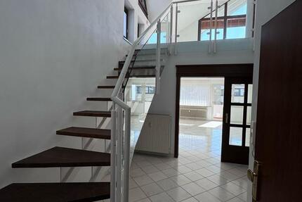 Wohnung Dietzenbach - 6 Zimmer, 182 m&sup2;, 2.950&euro; | Angebot:19980319