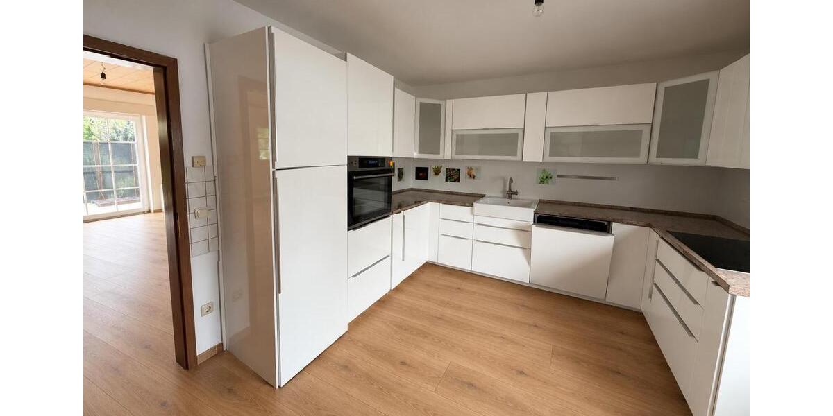 Einfamilienhaus Limeshain - 5 Zimmer, 168 m&sup2;, 2.100&euro; | Angebot:27672657
