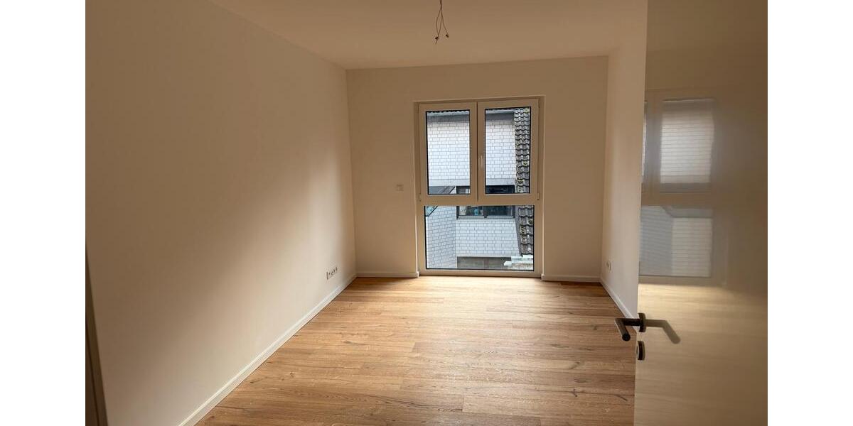 Etagenwohnung Mühlheim am Main - 4 Zimmer, 103 m&sup2;, 1.980&euro; | Angebot:26082257