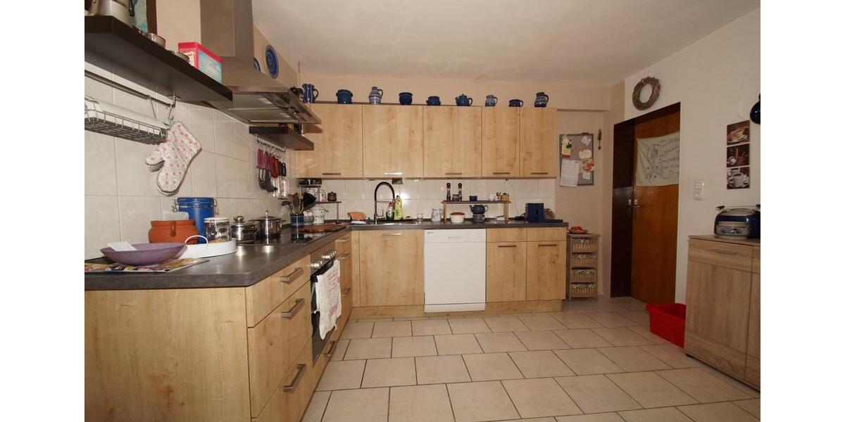 Erdgeschoßwohnung Büdingen - 3 Zimmer, 103 m&sup2;, 750&euro; | Angebot:25272818