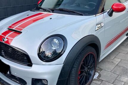 Mini John Cooper Works Coupé 94.900 km 12.400 &euro; Offenbach 63075