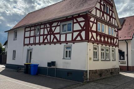 Haus Rosbach vor der Höhe - 6 Zimmer, 146 m&sup2;, 399.000&euro; | Angebot:27528166