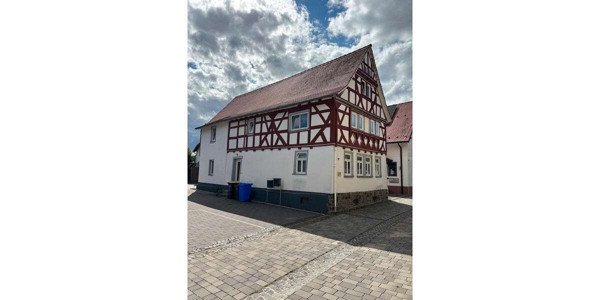 Mehrfamilienhaus, Wohnhaus Rosbach vor der Höhe - 6 Zimmer, 146 m&sup2;, 399.000&euro; | Angebot:27528166