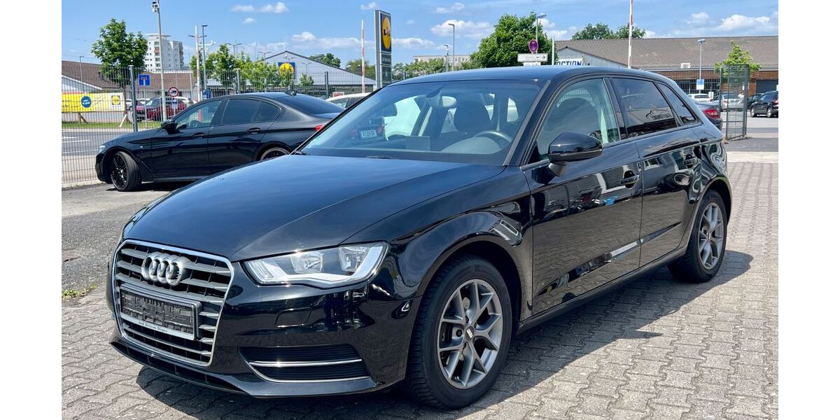 Audi A3 163.300 km 9.990 &euro; Kelsterbach 65451