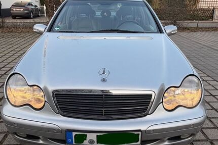Mercedes-Benz 200 105.655 km 8.000 &euro; Langen 63225