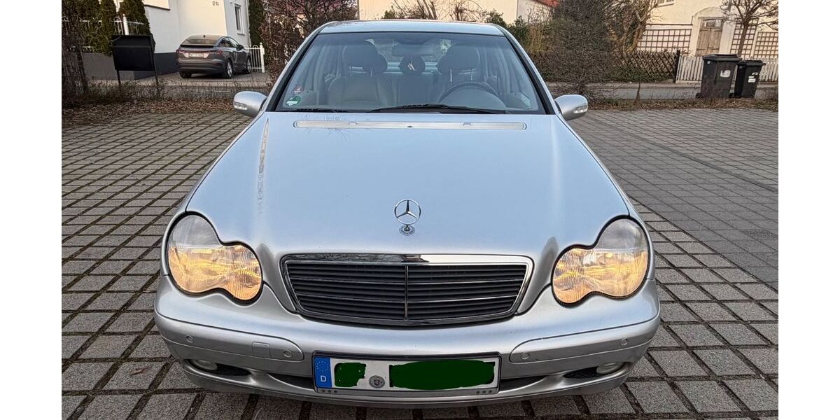 Mercedes-Benz 200 105.655 km 8.000 &euro; Langen 63225